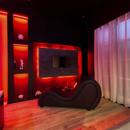 Suite Deluxe - Jacuzzi Melun Kültér fotó