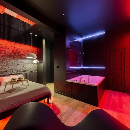 Suite Deluxe - Jacuzzi Melun Kültér fotó
