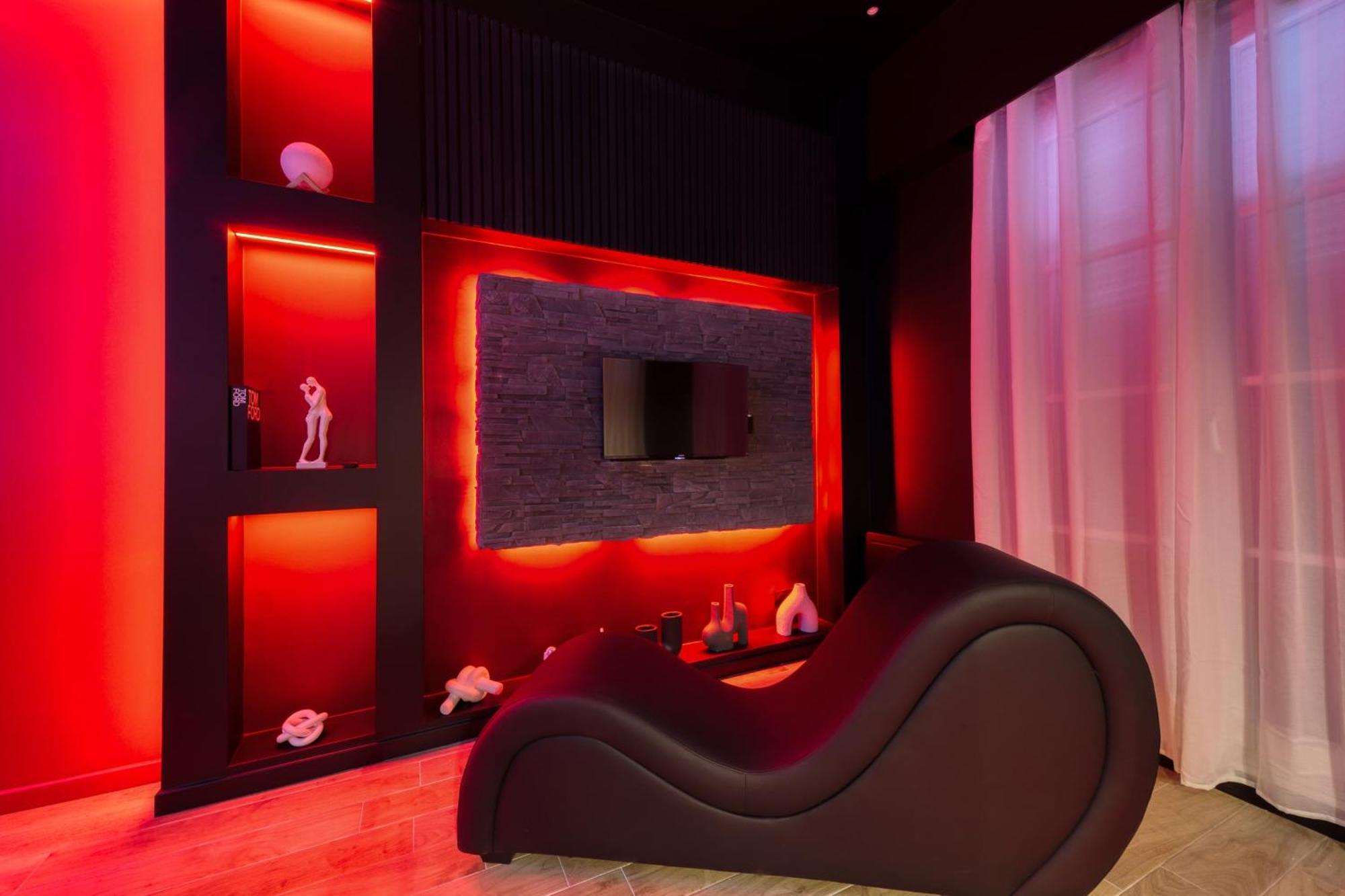 Suite Deluxe - Jacuzzi Melun Kültér fotó